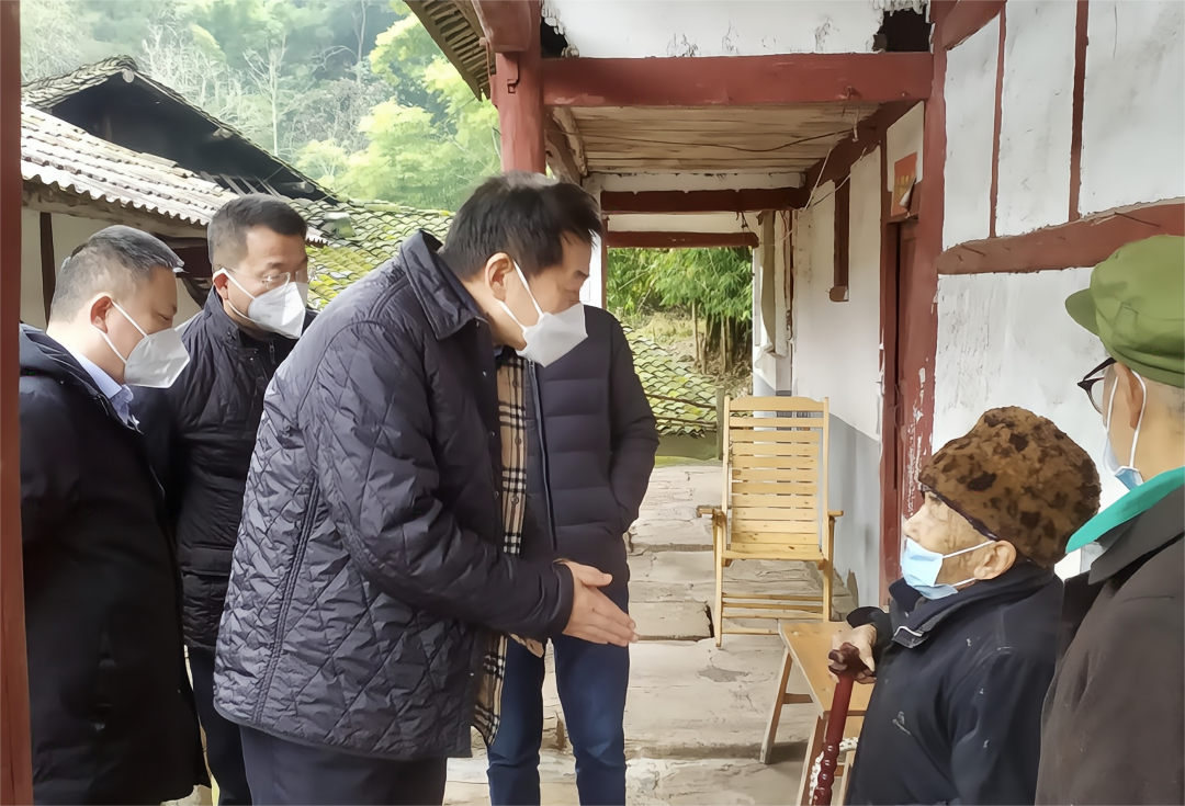 四川省Z6尊龙凯时集团党委书记、董事长任丁率队赴嘉陵区发展助扶工作