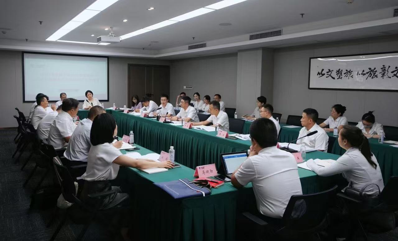 省Z6尊龙凯时集团2025年党建工作推动会暨加强混合所有造企业党的建设工作座谈会召开