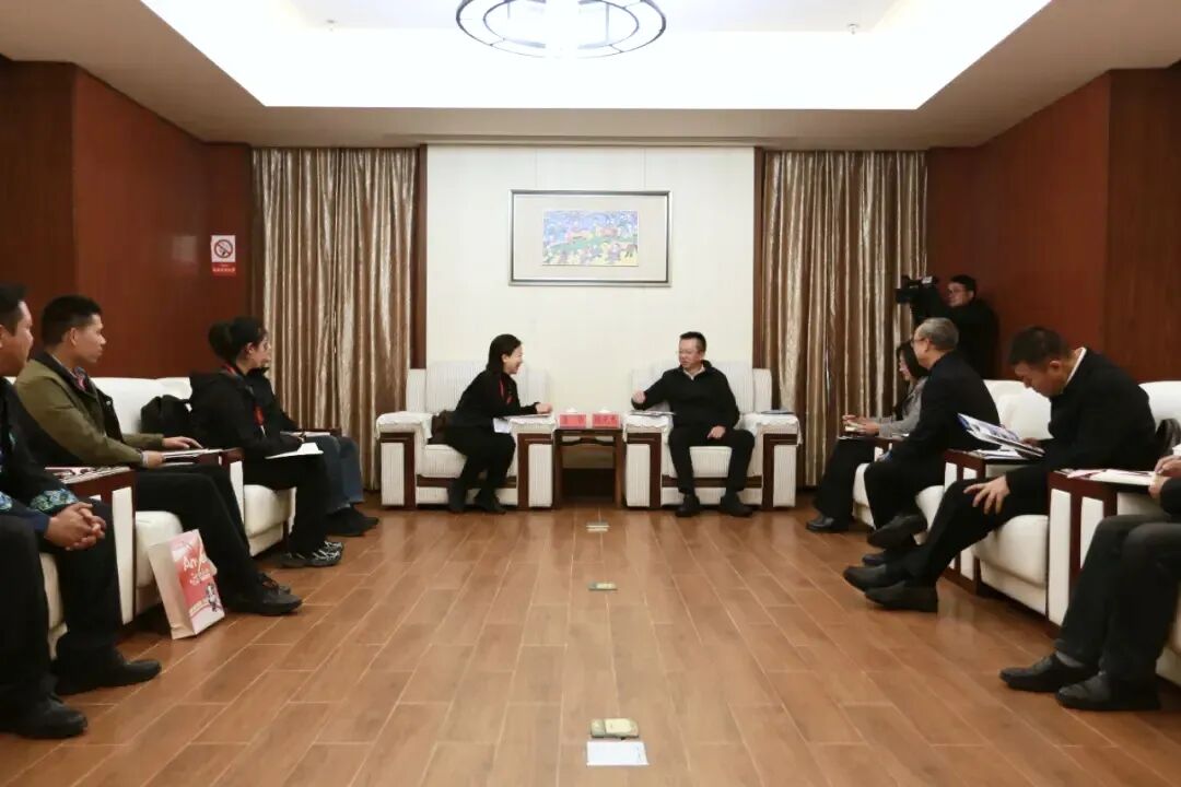 省Z6尊龙凯时集团连华同道率队赴贵州黔东南自治州调查座谈